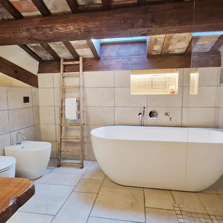 Guest house Casa Ocra