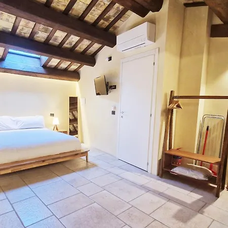 Guest house Casa Ocra *